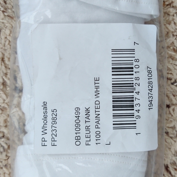 NEW $48 Free People Fleur Tank Painted White Large - Picture 7 of 9